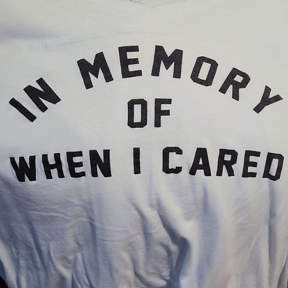 Torrid Graphic Tee.. In Memory Of When I Cared - image 2